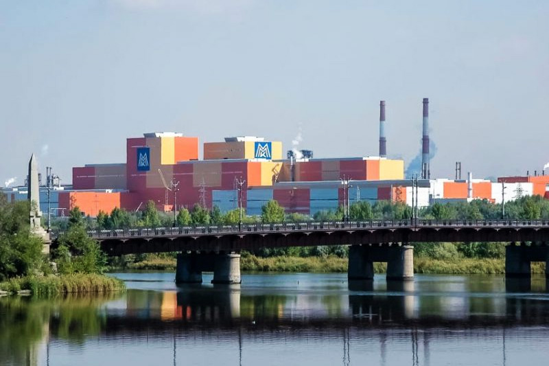 Крупнейший металлургический комбинат России провёл импортозамещение ВКС-решений